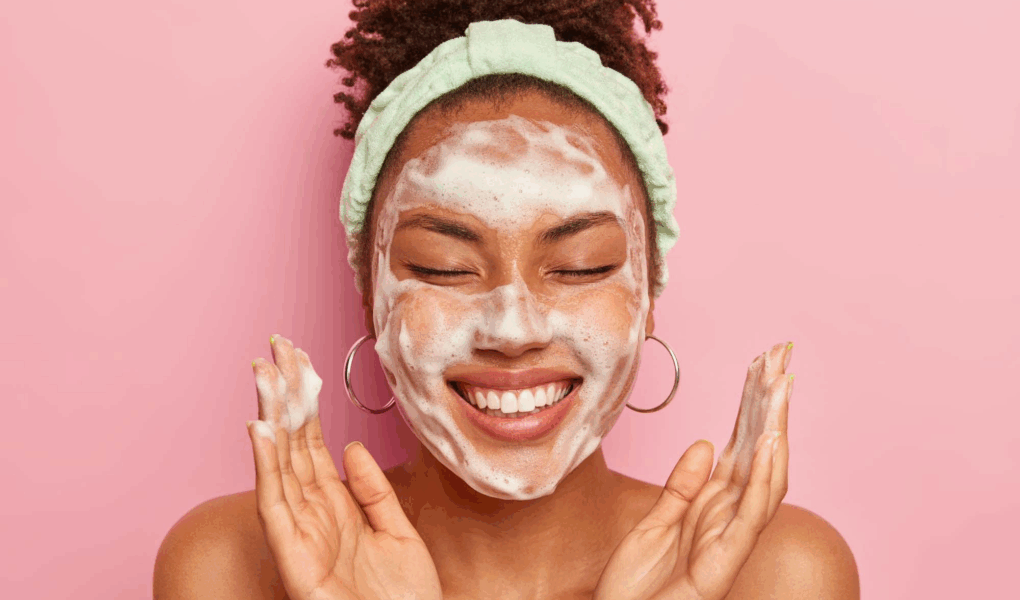 Sublimez votre peau : secrets de l'acide hyaluronique