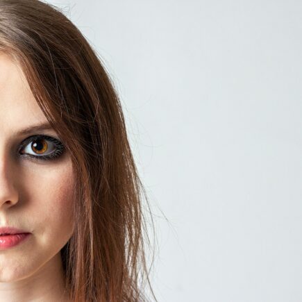 Smokey eyes : le tuto facile même pour débutantes