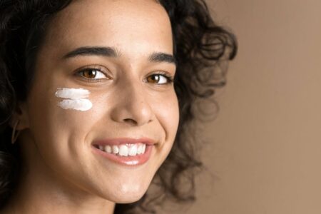 Comment prévenir les premières rides efficacement ?