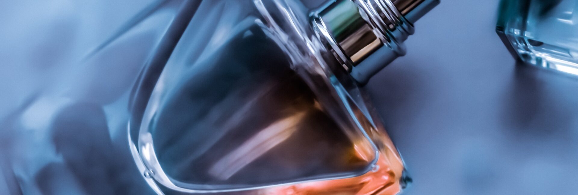 Belle de Nuit : un parfum artisanal envoûtant, entre mystère floral et élégance naturelle