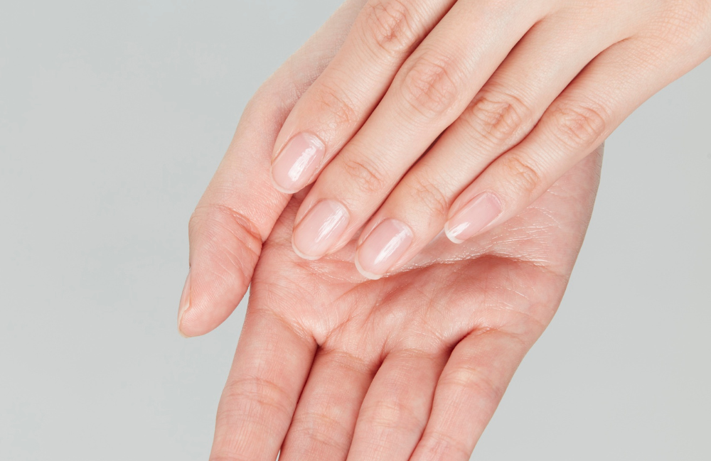 Manucure gel en toute sécurité : le guide pour protéger ses ongles 
